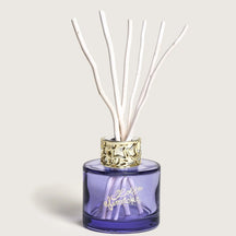 Set de regalo dúo Maison Berger Lolita Lempicka - Varitas aromáticas 80 ml y spray ambiental 50 ml - Púrpura
