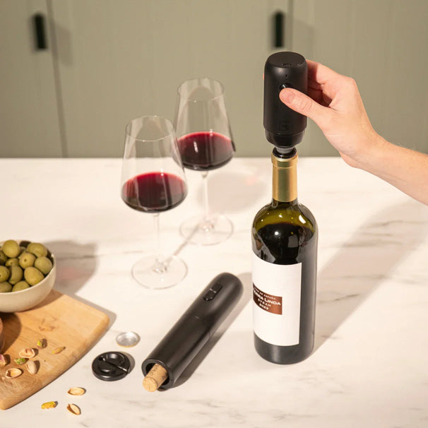 Vacu Vin Elektrische Wine Saver Vacuümpomp + 2 Doppen