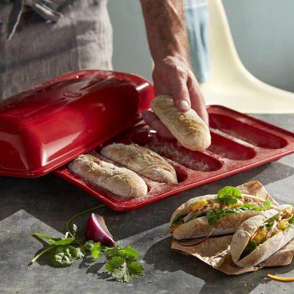 Emile Henry Bread baking mold for 5 mini baguettes - Grand Cru