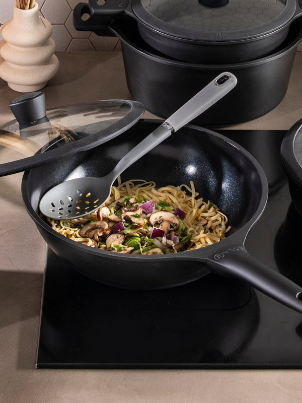 Woks Sola